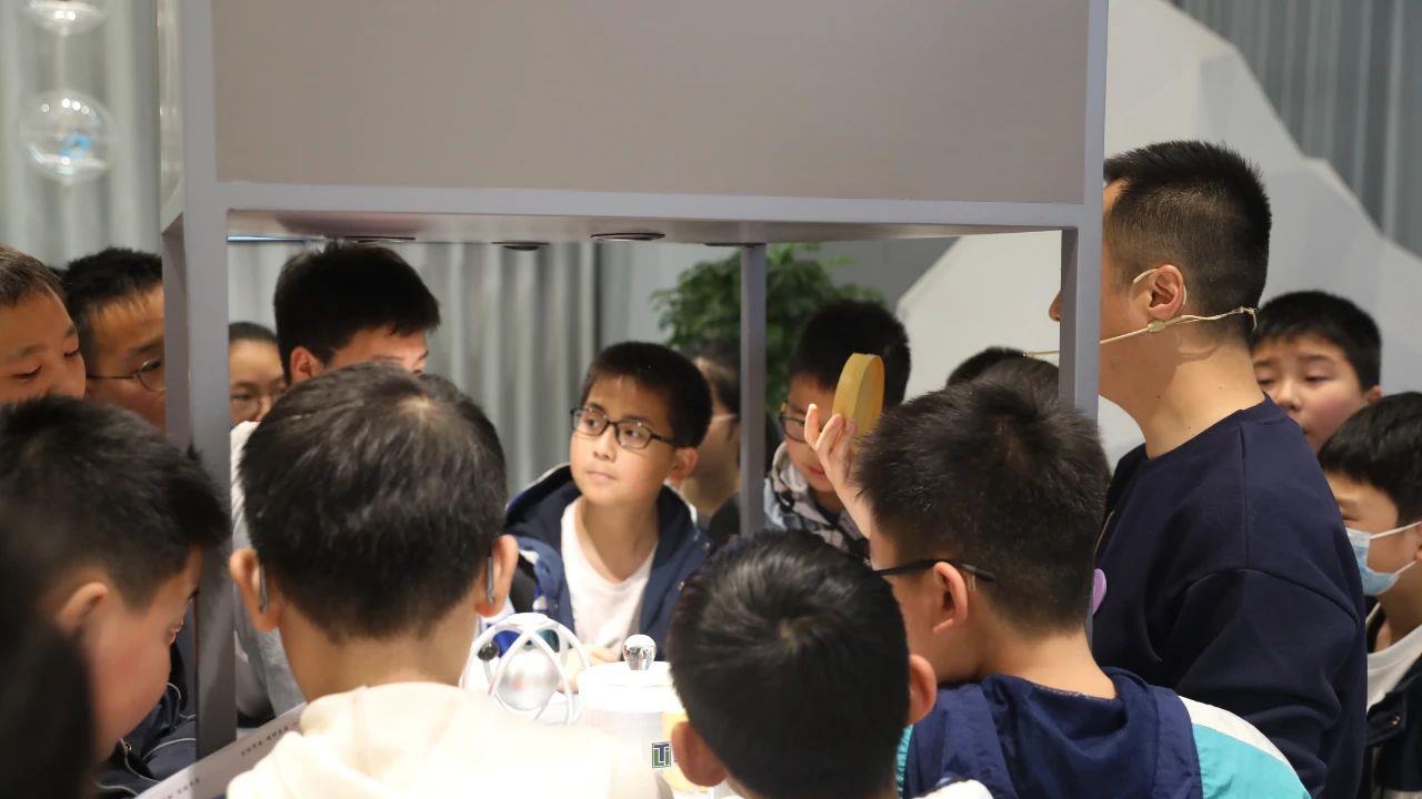 ����18(�й���)�ٷ���վ