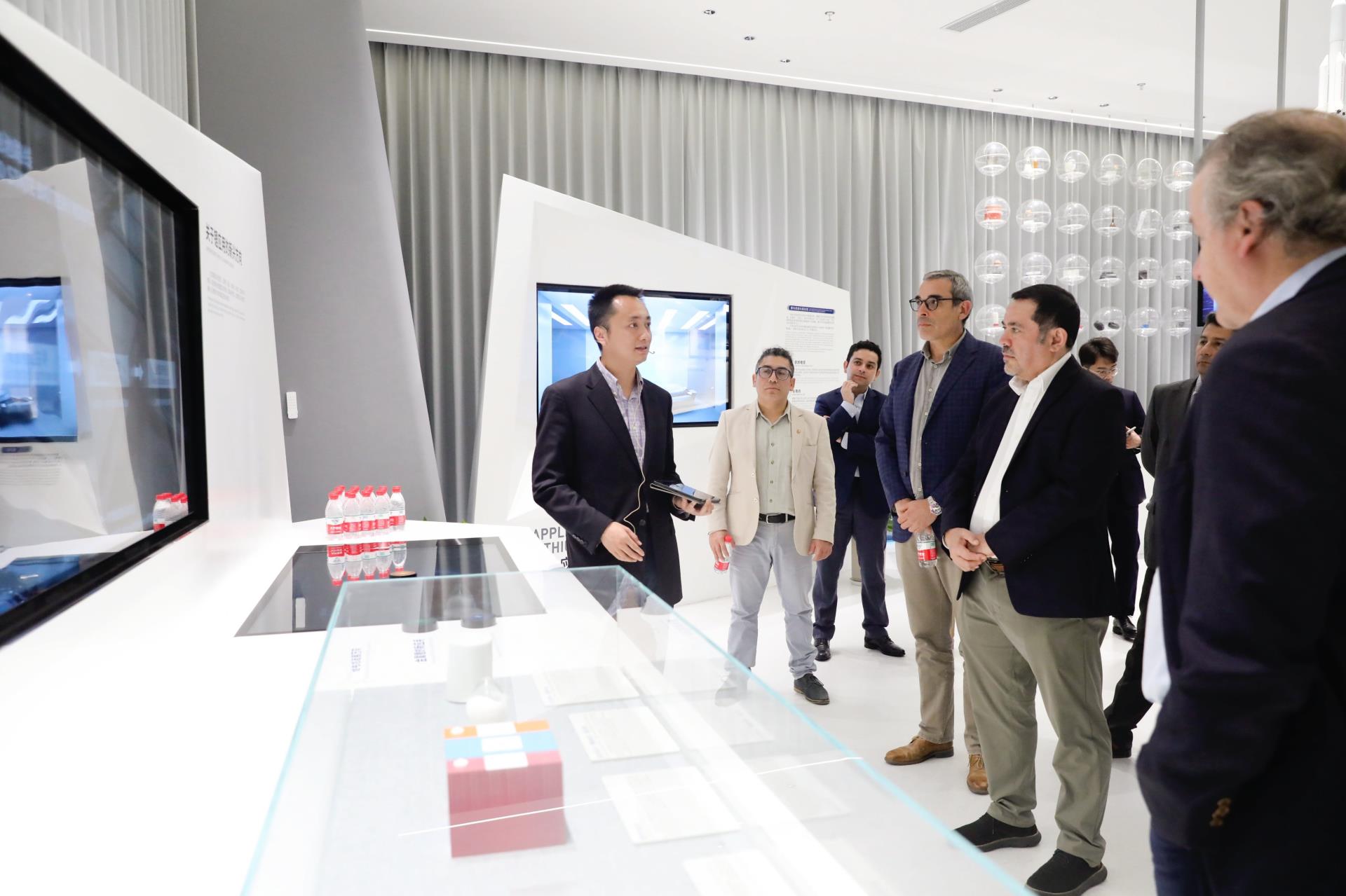 ����18(�й���)�ٷ���վ