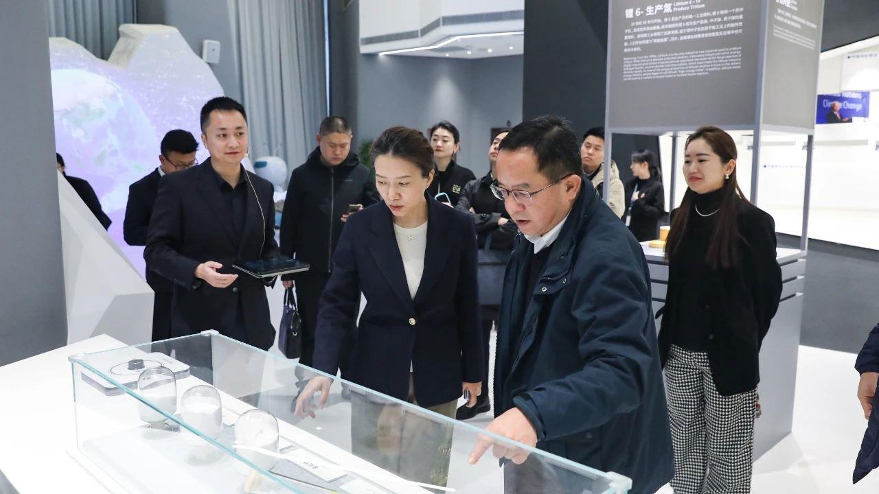 ����18(�й���)�ٷ���վ