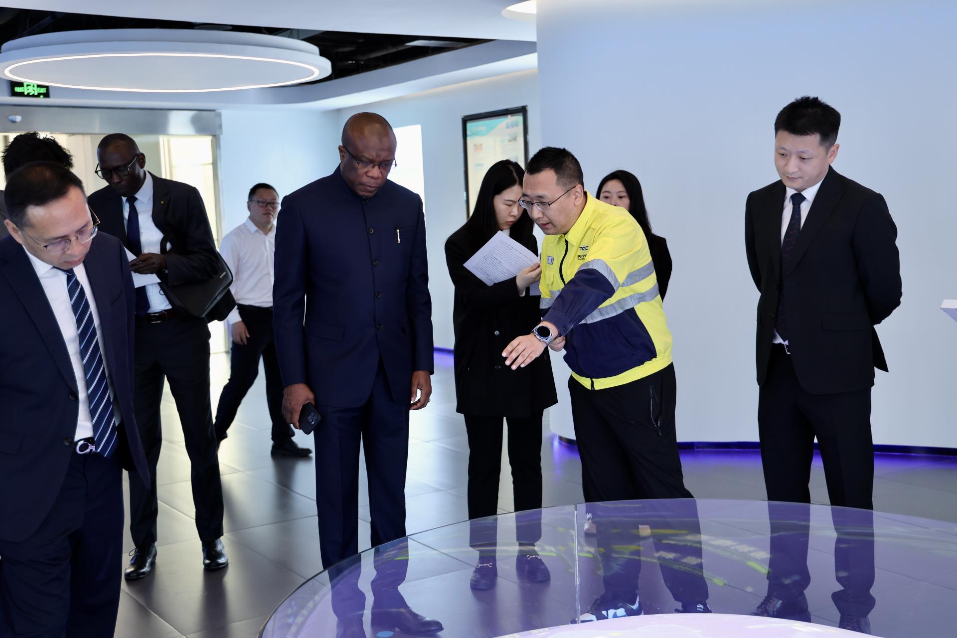 ����18(�й���)�ٷ���վ