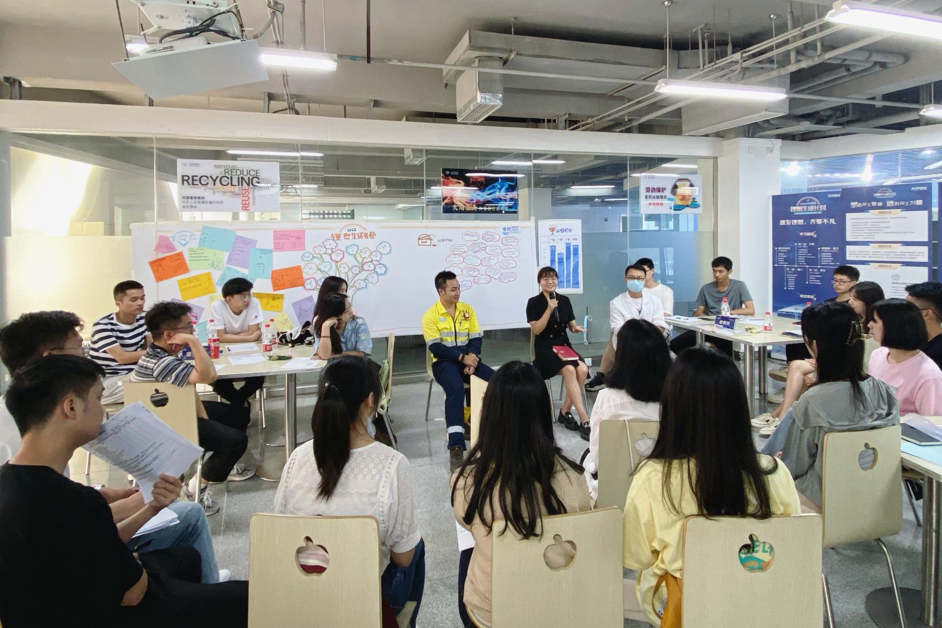 ����18(�й���)�ٷ���վ