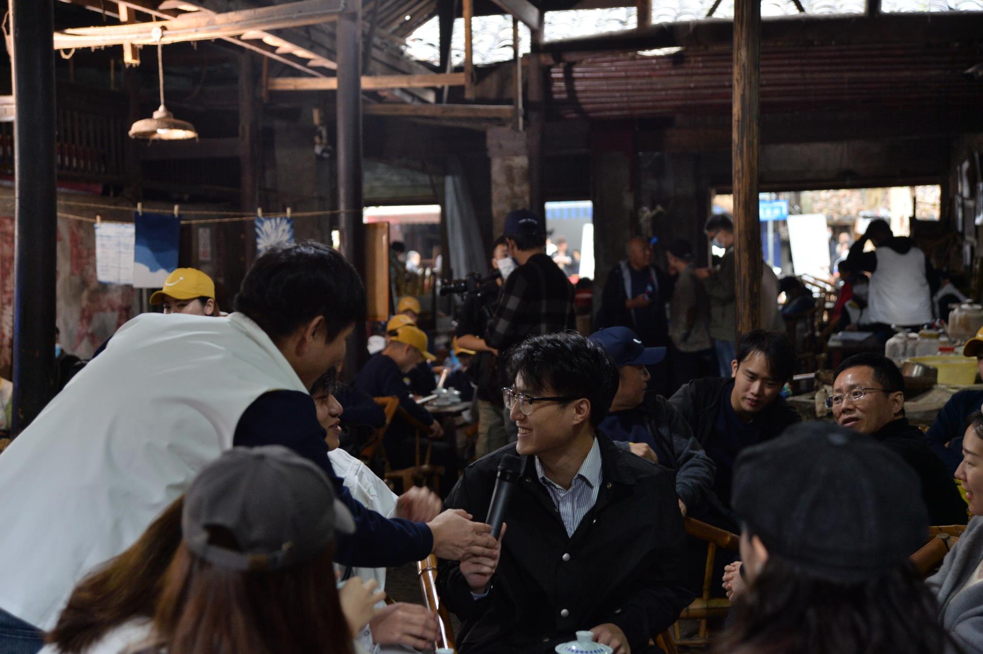 ����18(�й���)�ٷ���վ