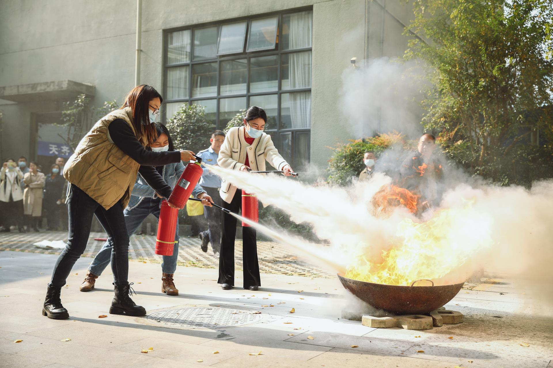 ����18(�й���)�ٷ���վ