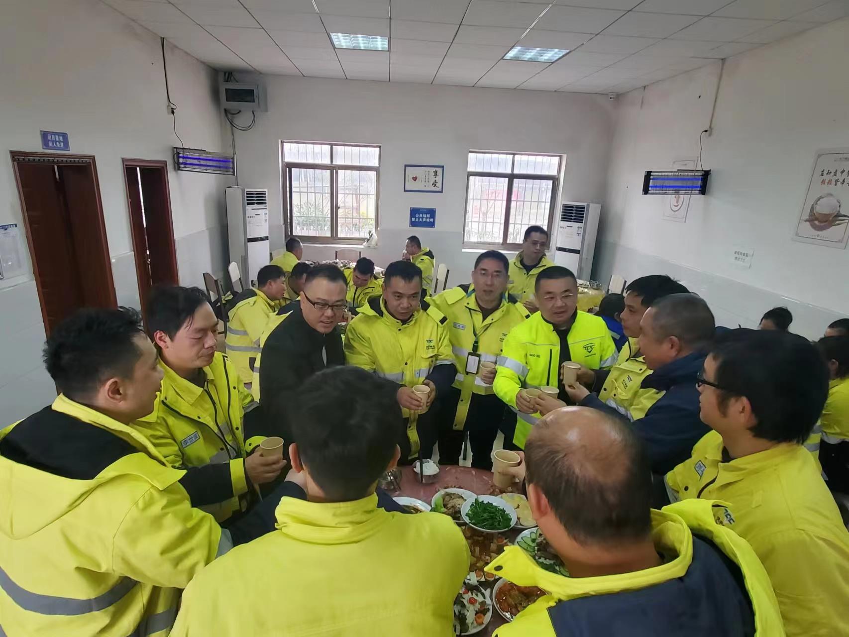 ����18(�й���)�ٷ���վ