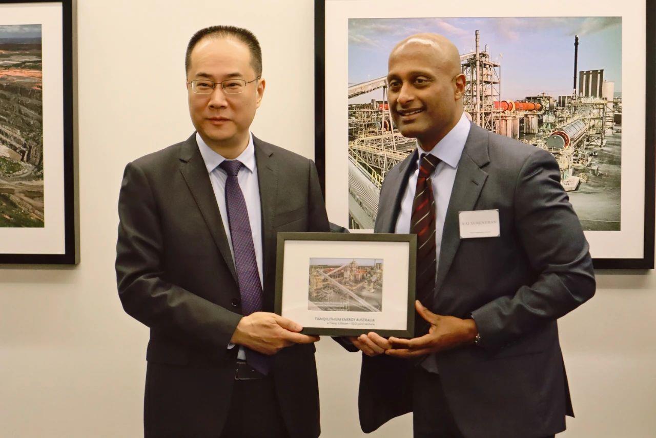 ����18(�й���)�ٷ���վ