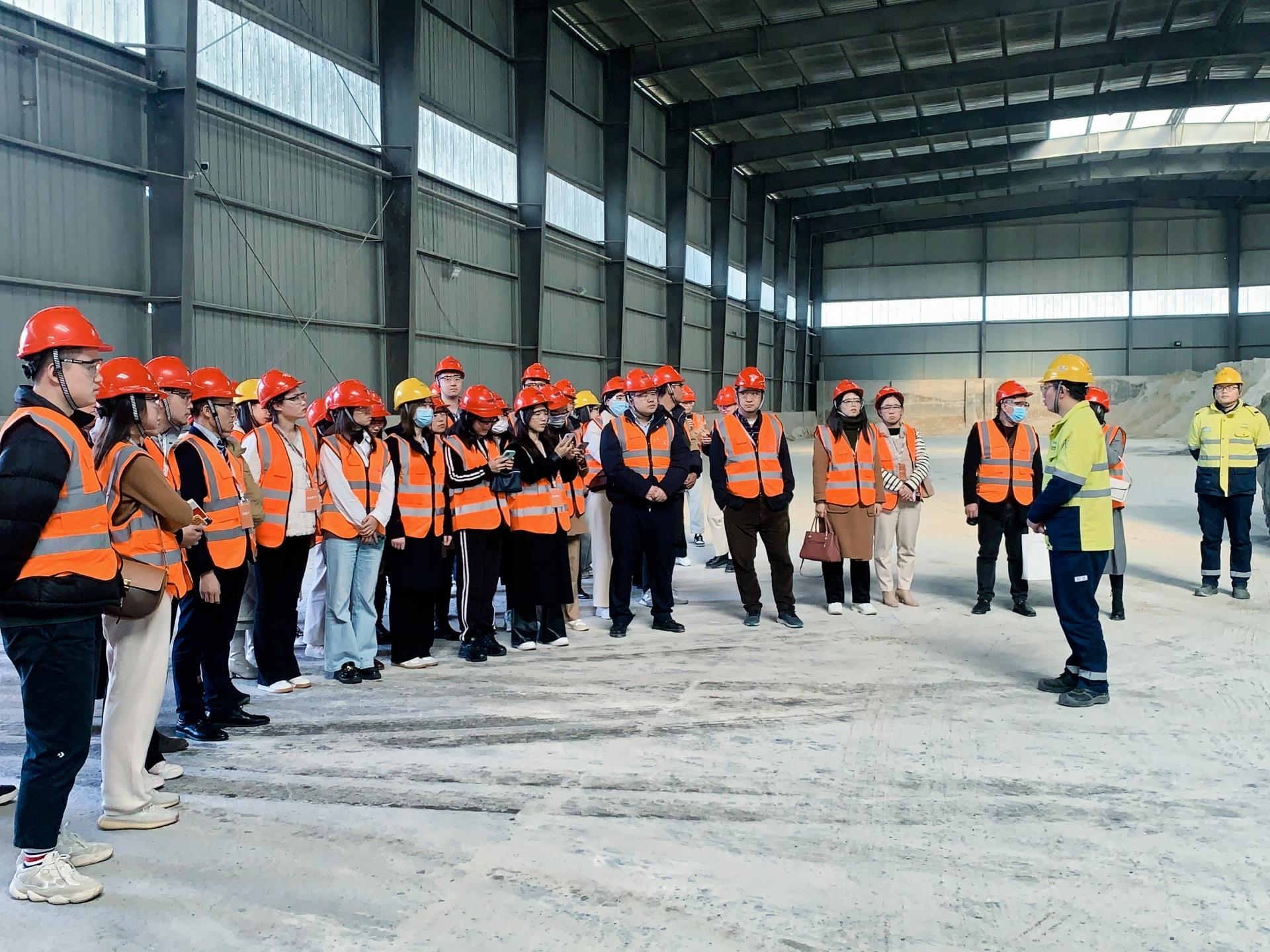 ����18(�й���)�ٷ���վ