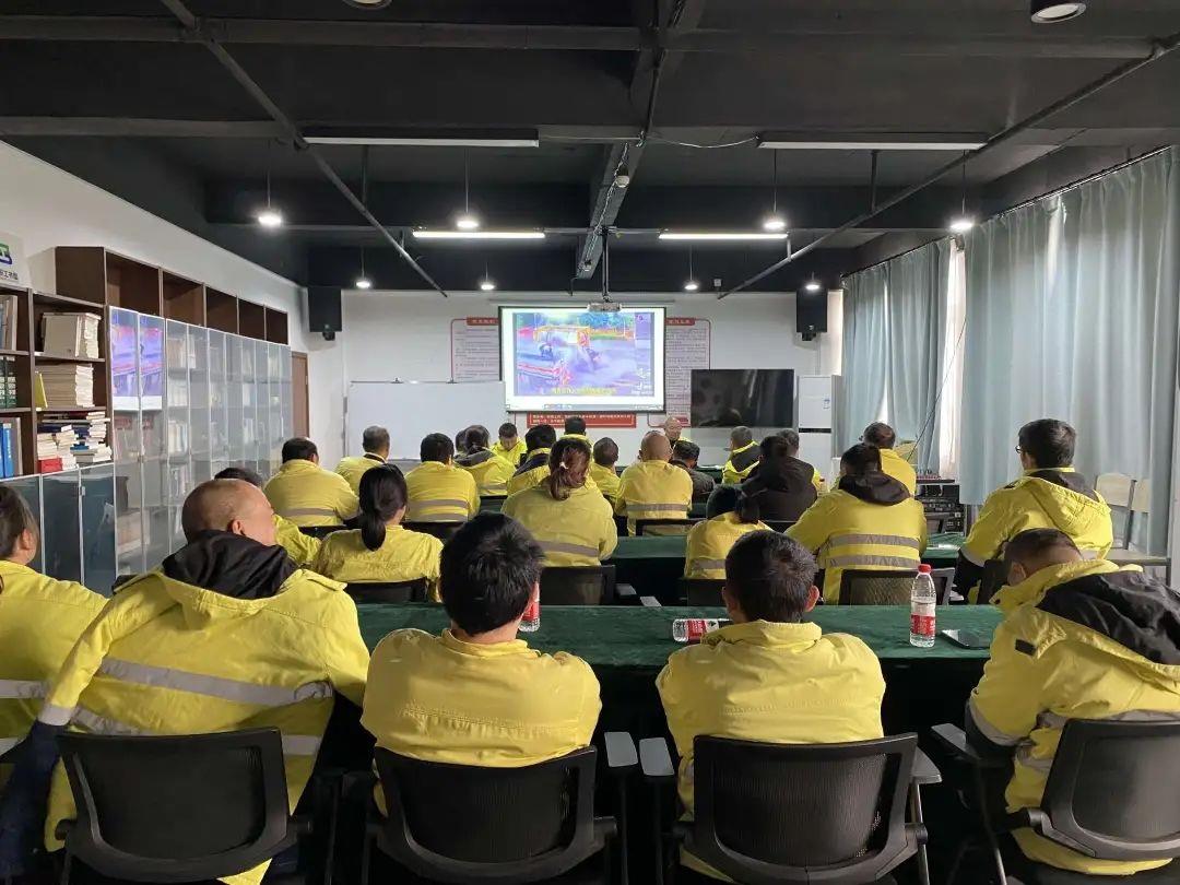 ����18(�й���)�ٷ���վ