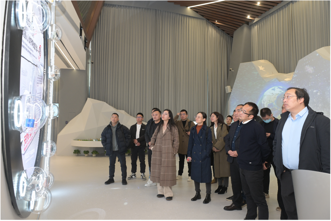 ����18(�й���)�ٷ���վ