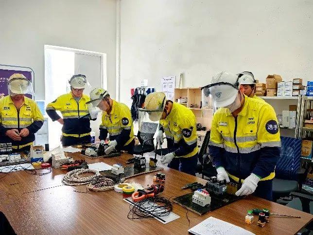 ����18(�й���)�ٷ���վ