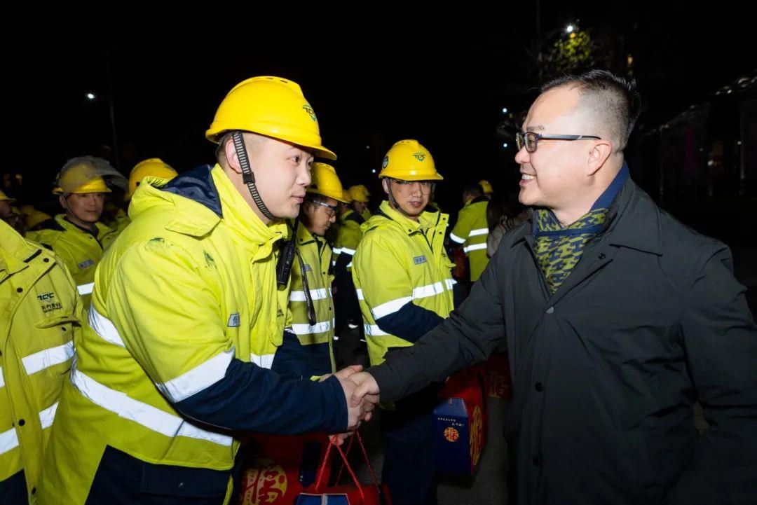 ����18(�й���)�ٷ���վ