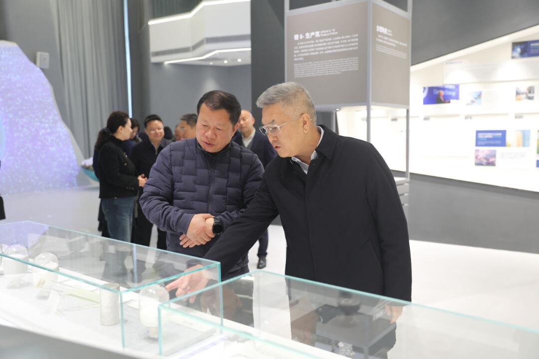 ����18(�й���)�ٷ���վ