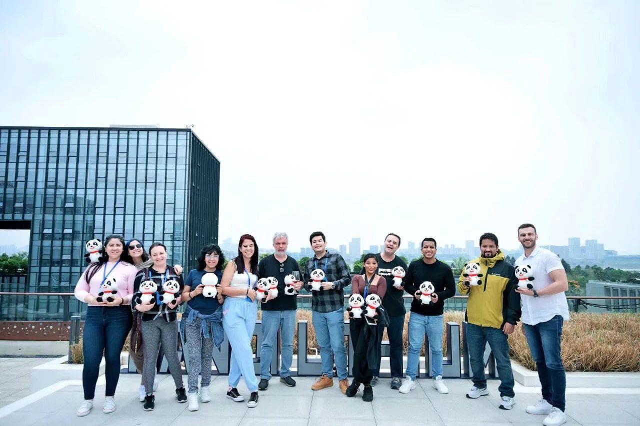 ����18(�й���)�ٷ���վ