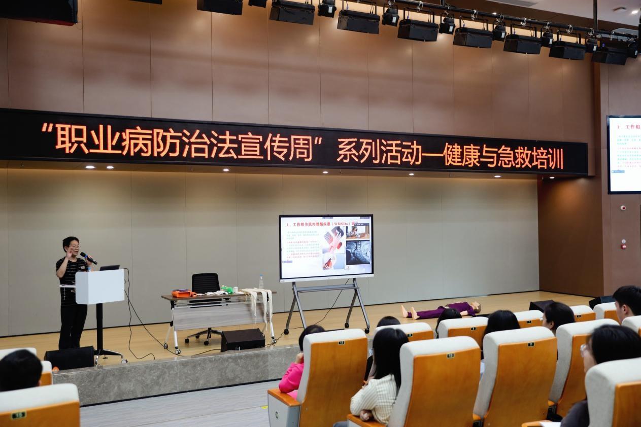 ����18(�й���)�ٷ���վ