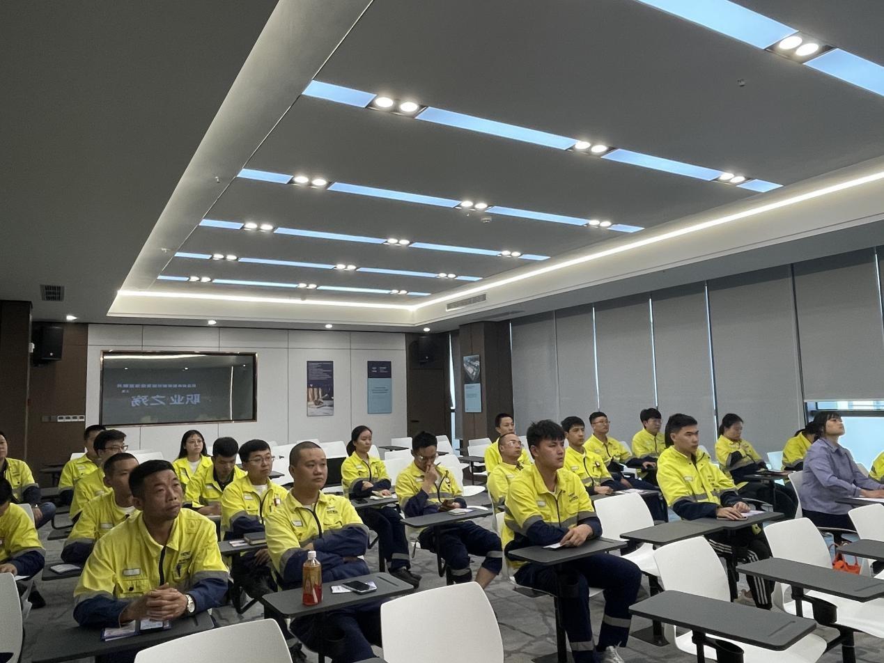 ����18(�й���)�ٷ���վ