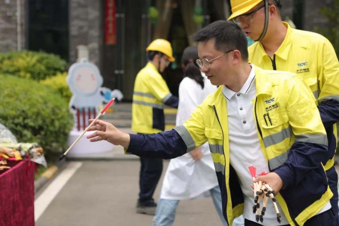 ����18(�й���)�ٷ���վ