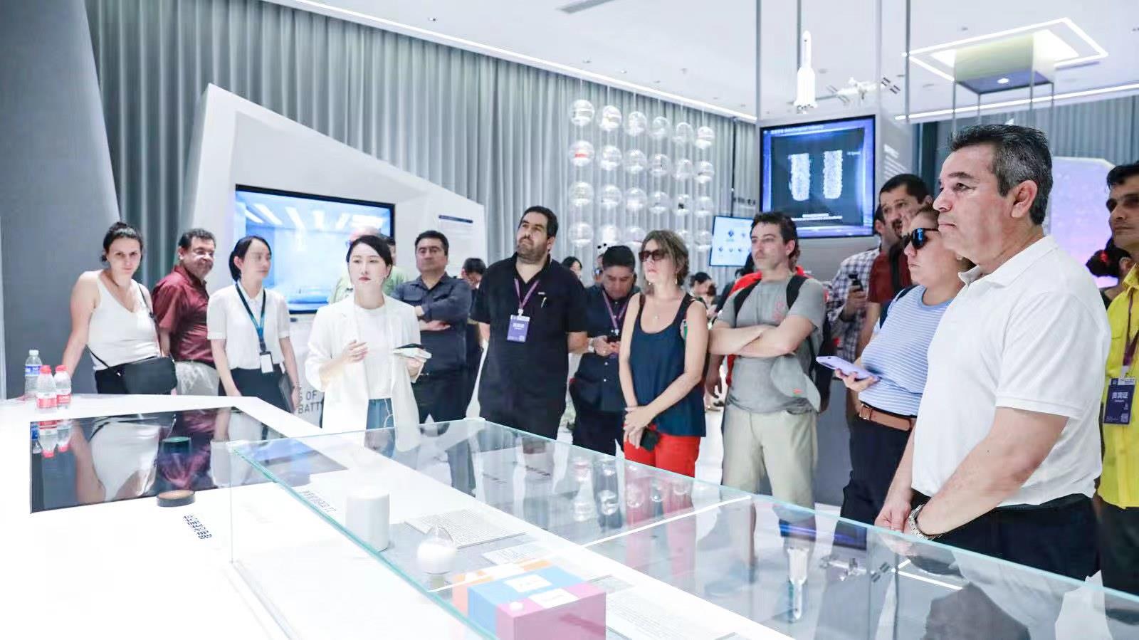 ����18(�й���)�ٷ���վ