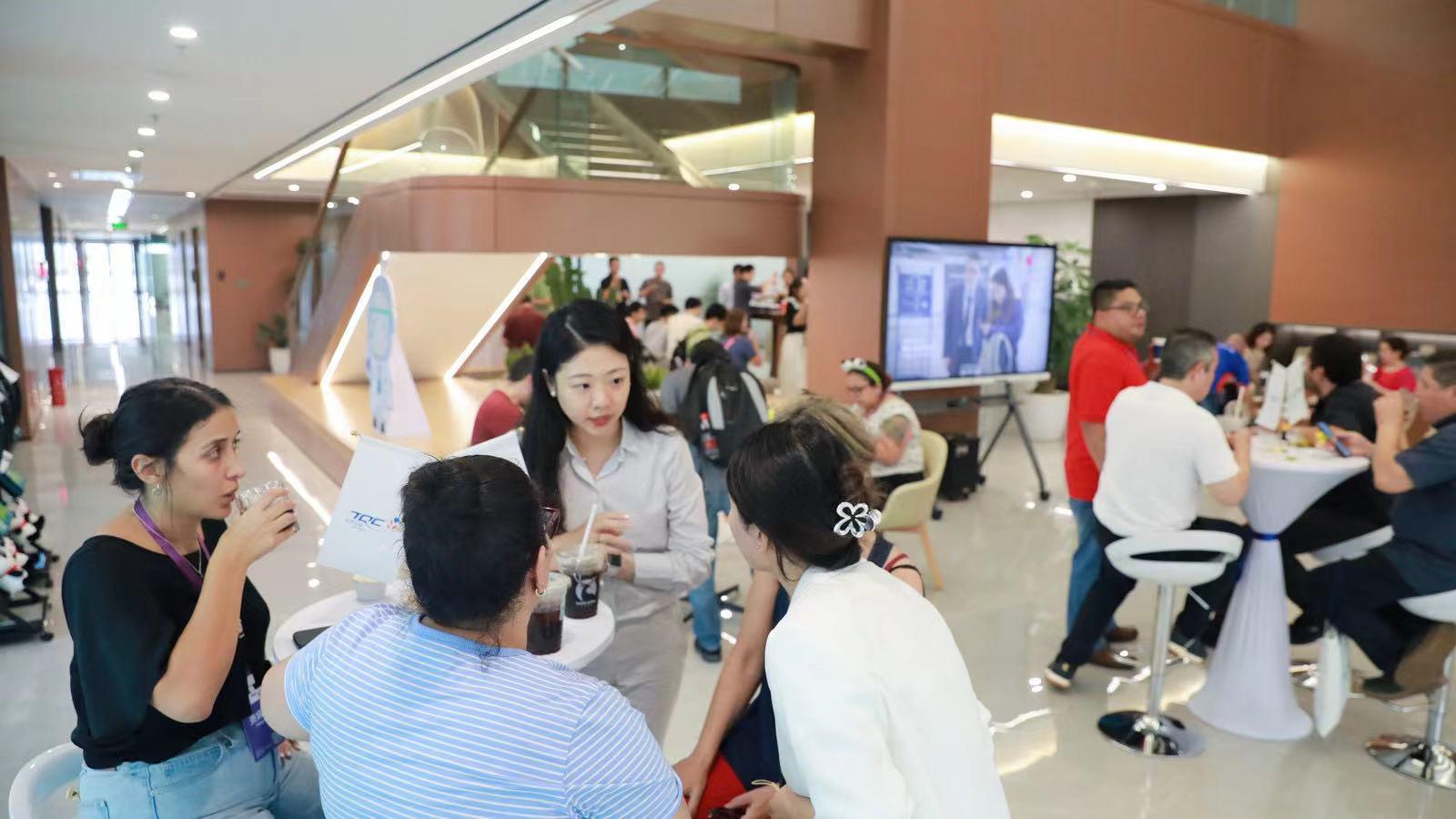 ����18(�й���)�ٷ���վ