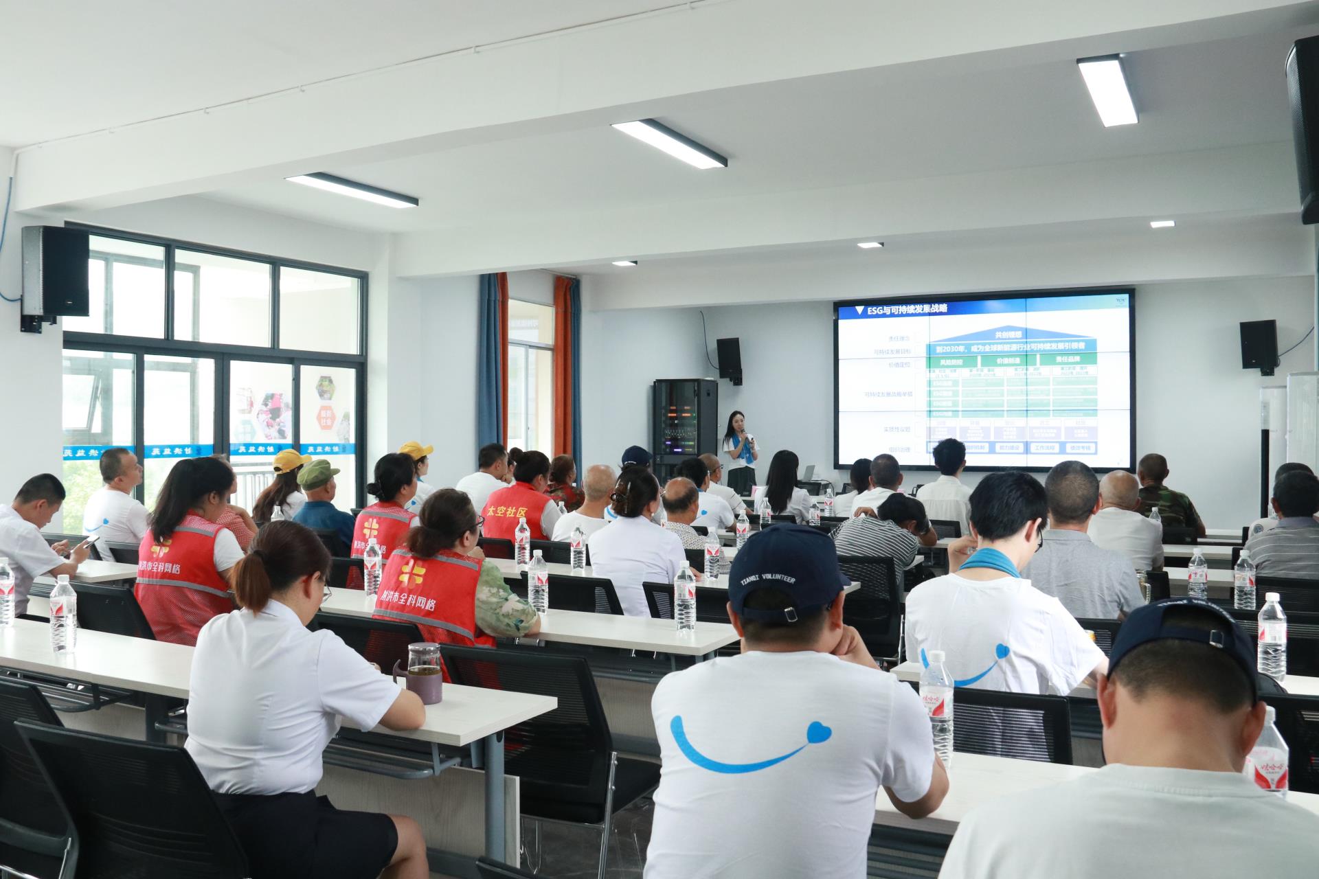 ����18(�й���)�ٷ���վ