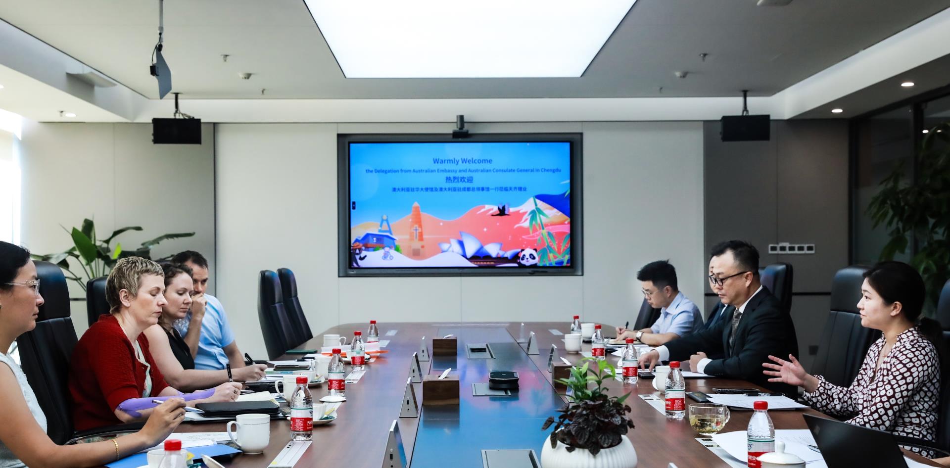 ����18(�й���)�ٷ���վ