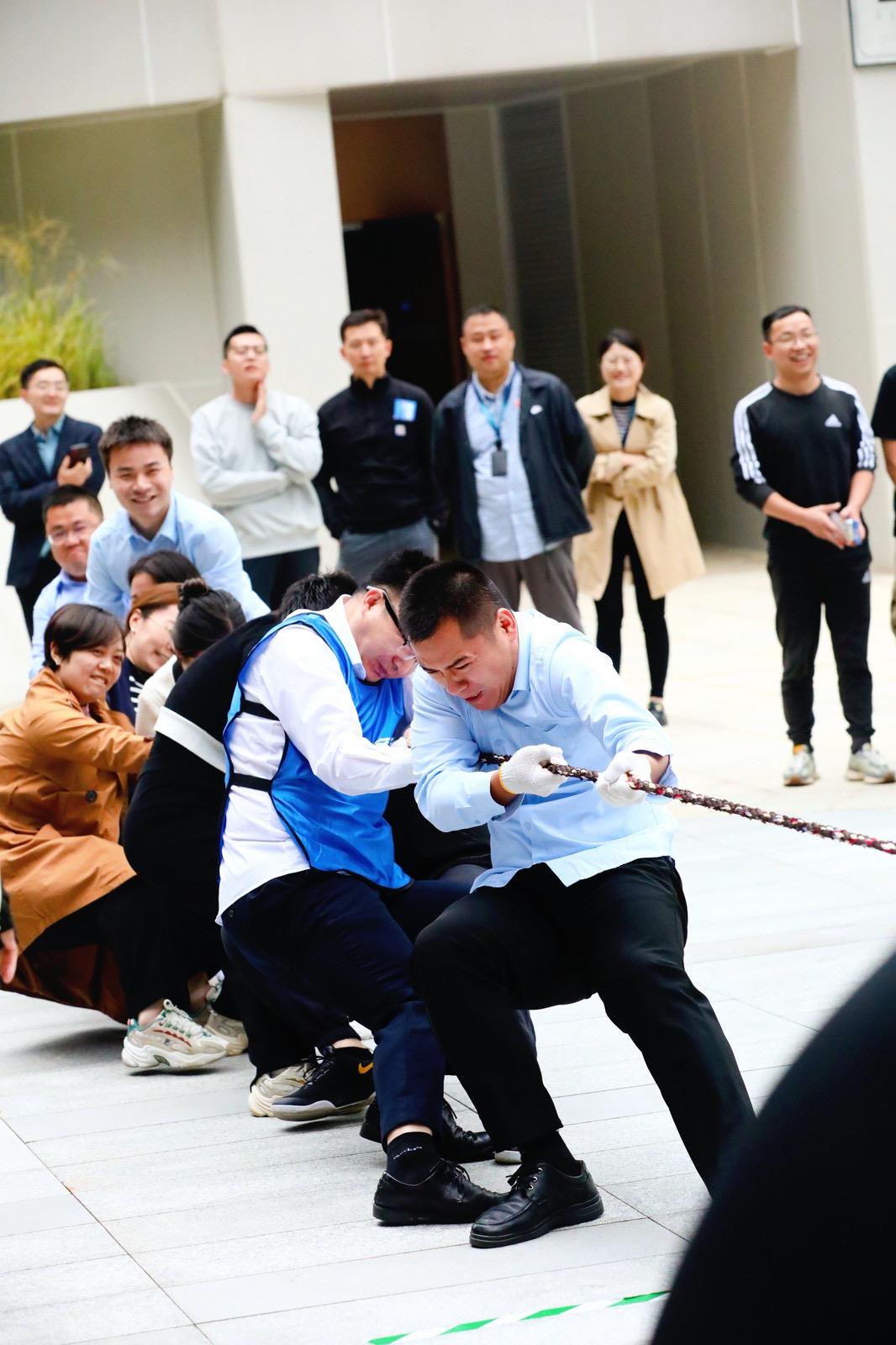 ����18(�й���)�ٷ���վ