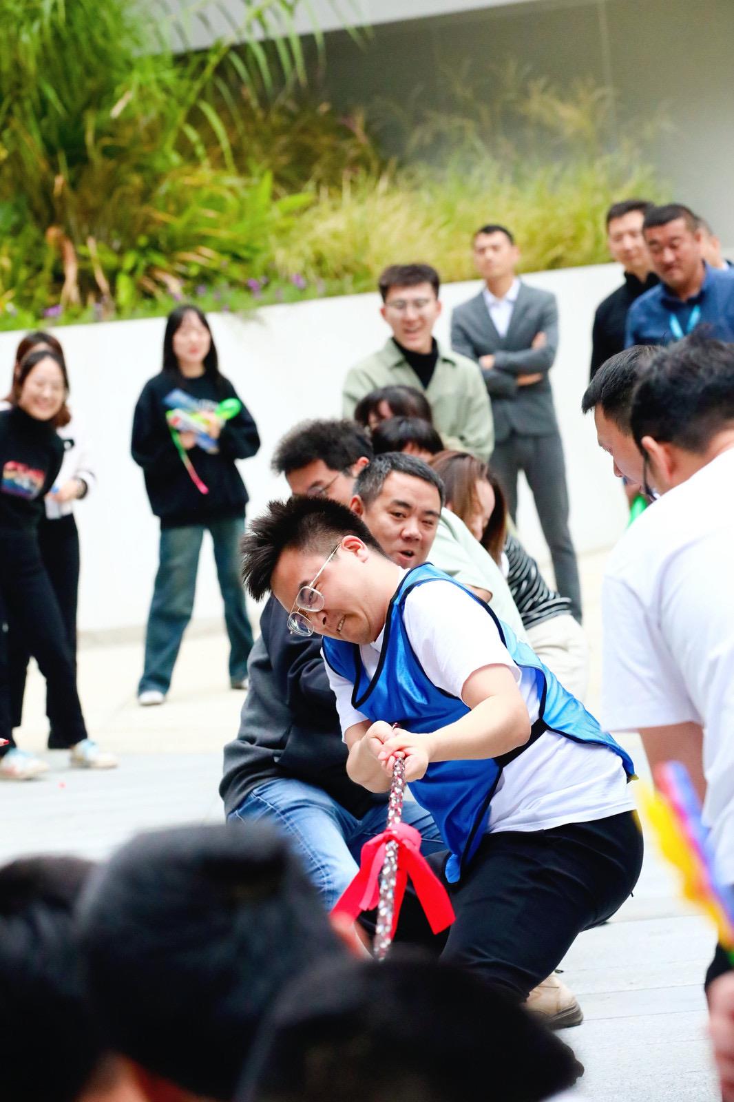 ����18(�й���)�ٷ���վ