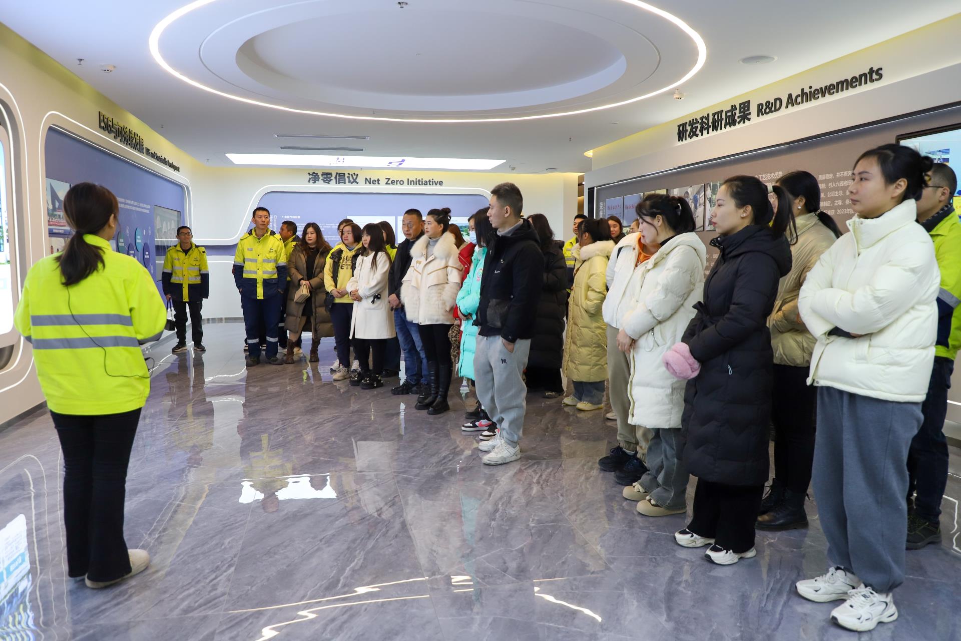 ����18(�й���)�ٷ���վ