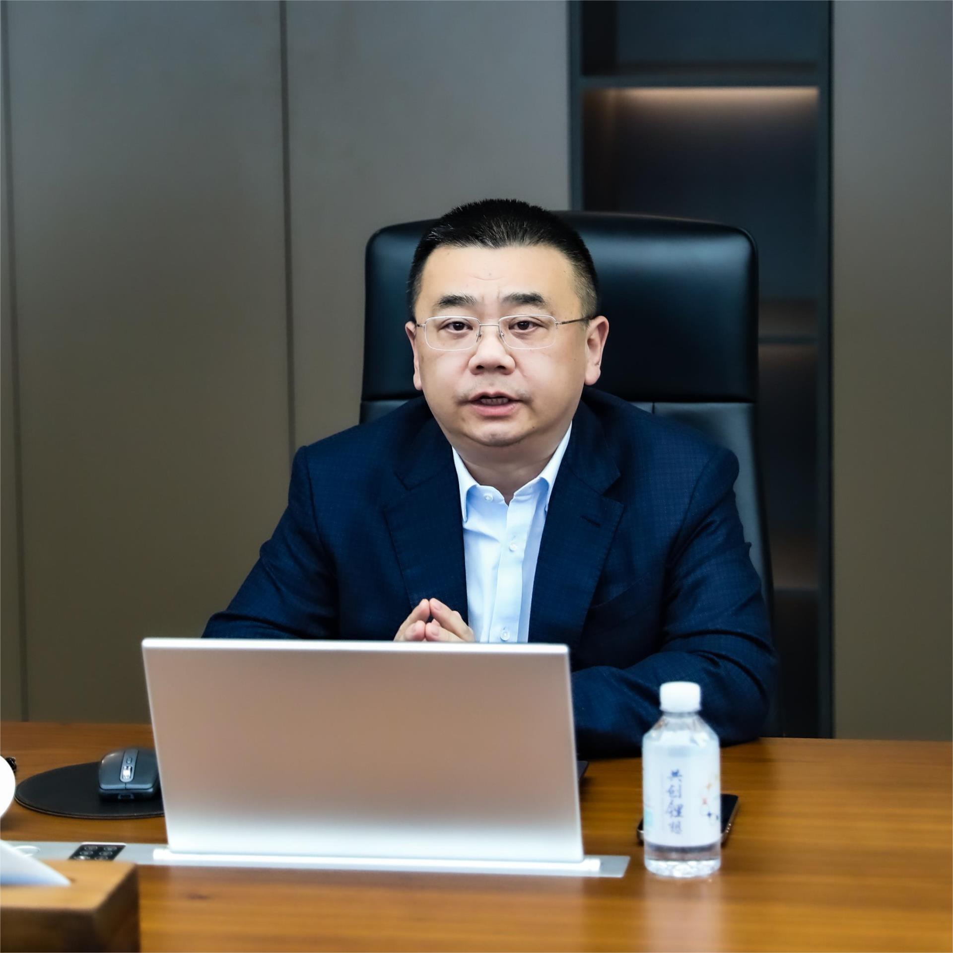 ����18(�й���)�ٷ���վ