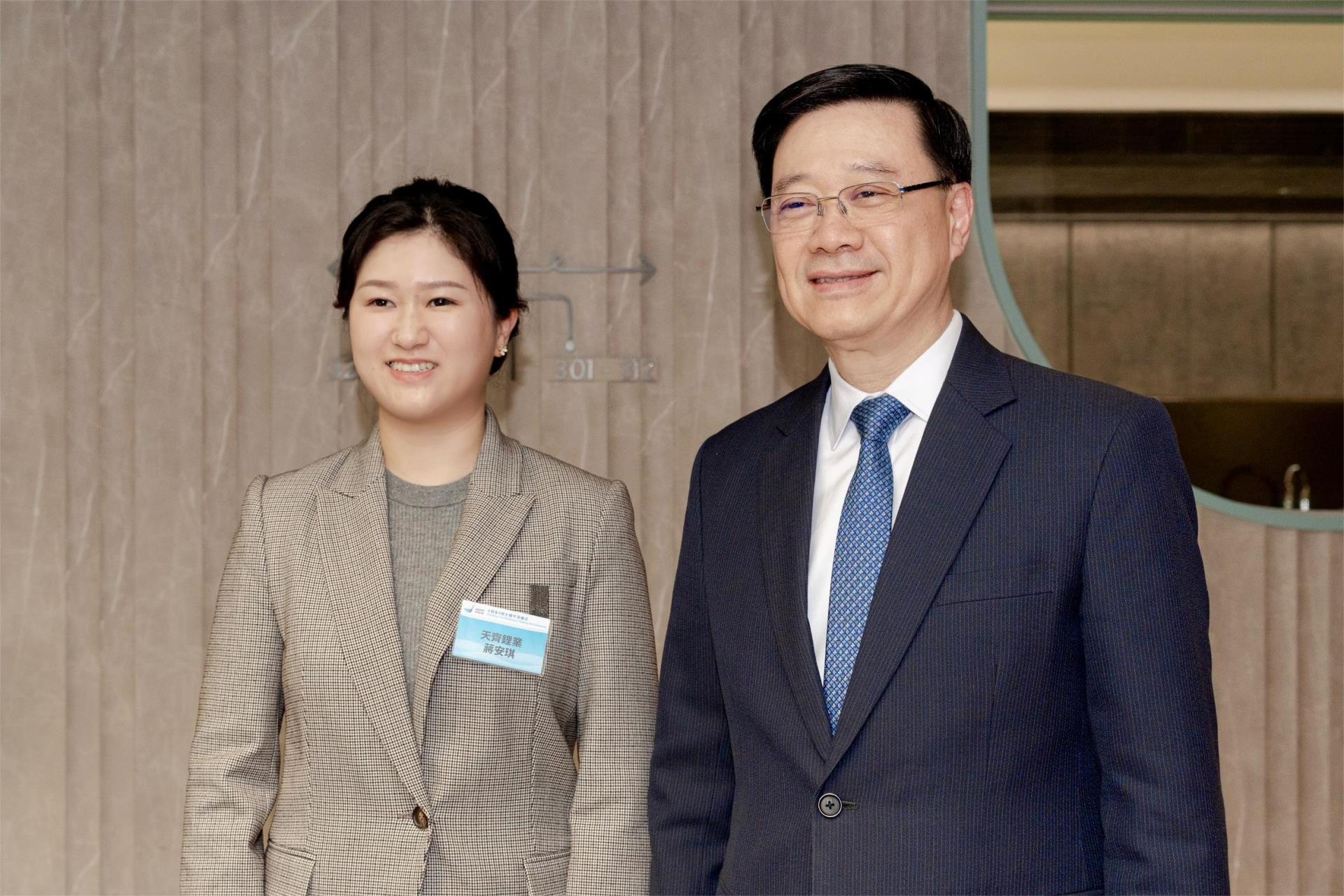 ����18(�й���)�ٷ���վ