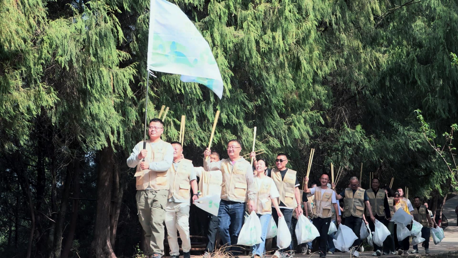 ����18(�й���)�ٷ���վ