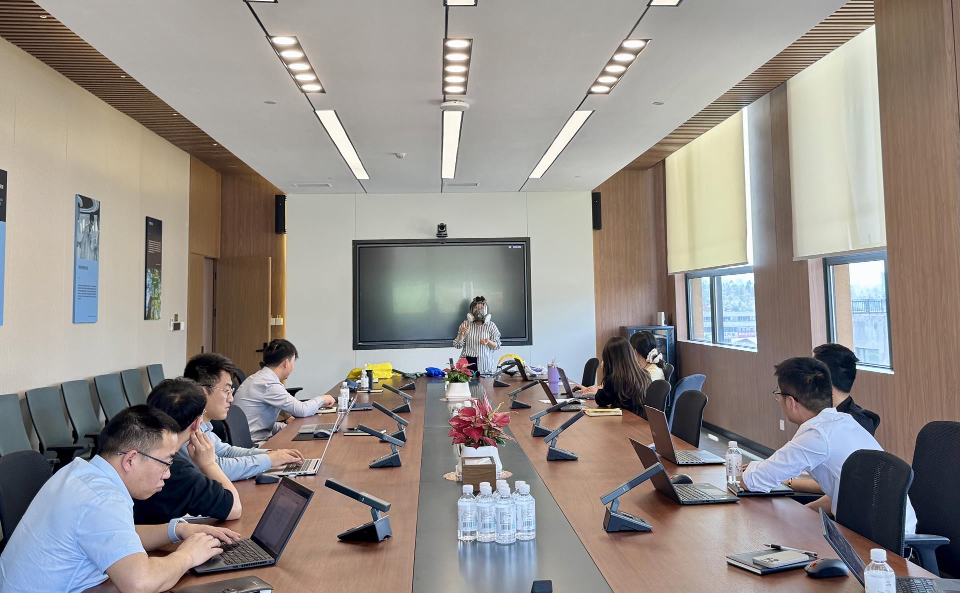 ����18(�й���)�ٷ���վ