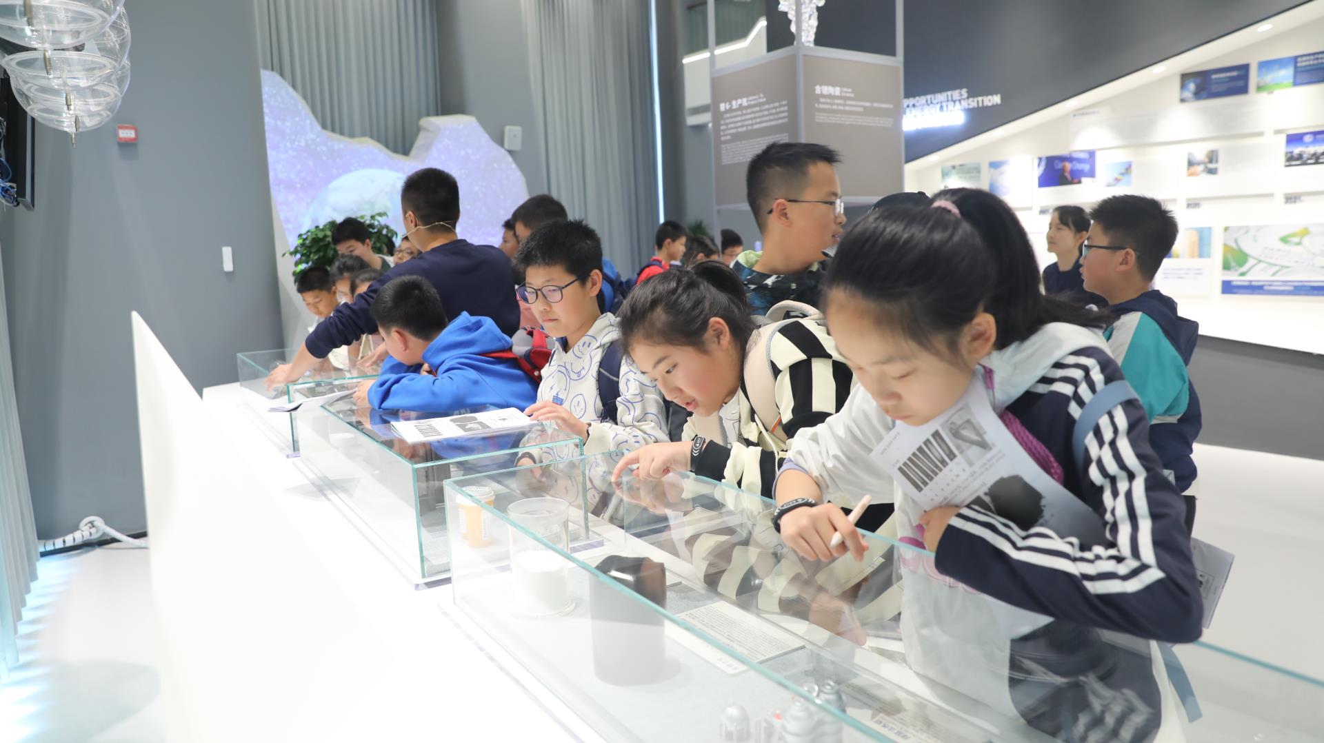 ����18(�й���)�ٷ���վ