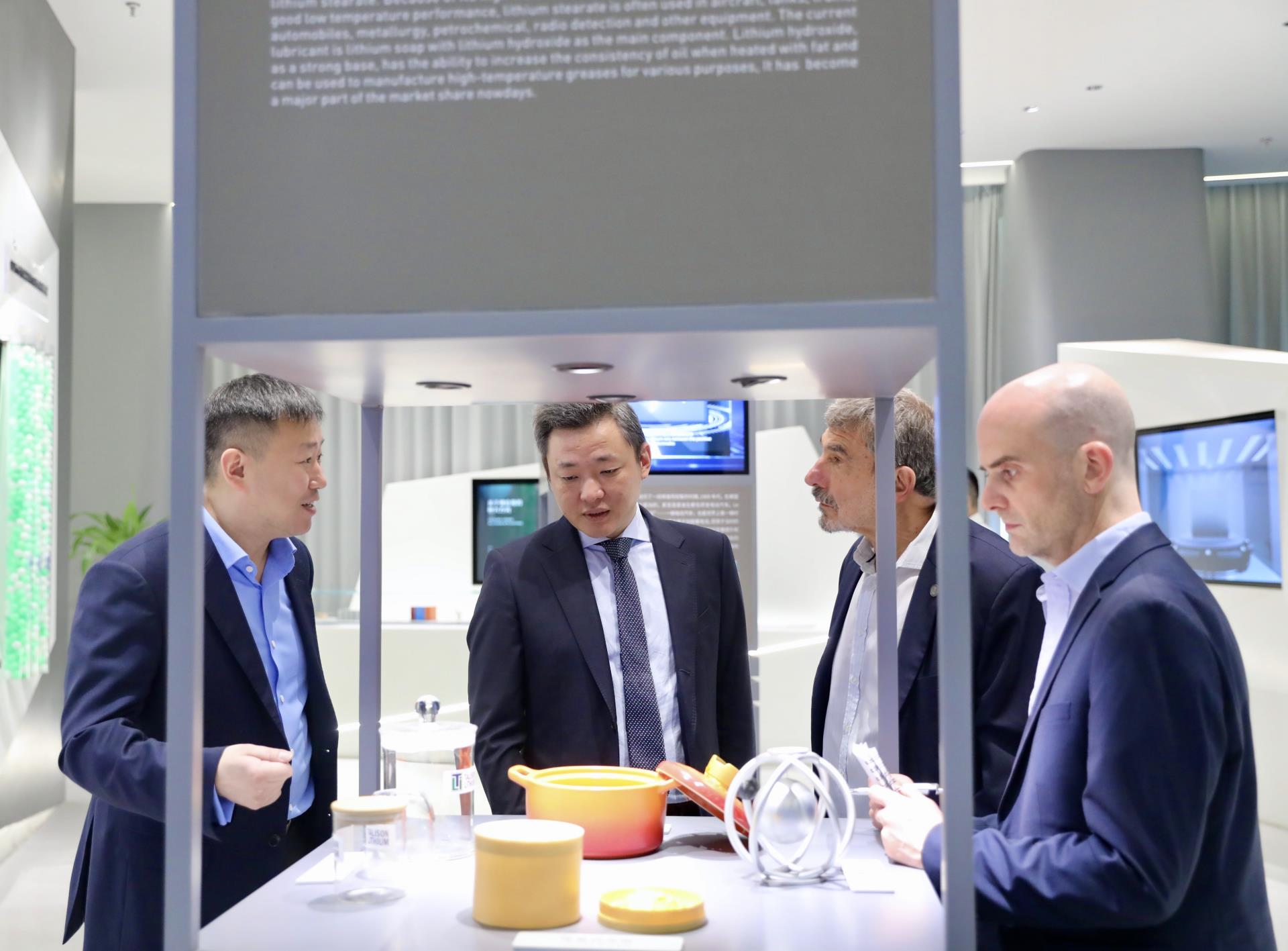 ����18(�й���)�ٷ���վ