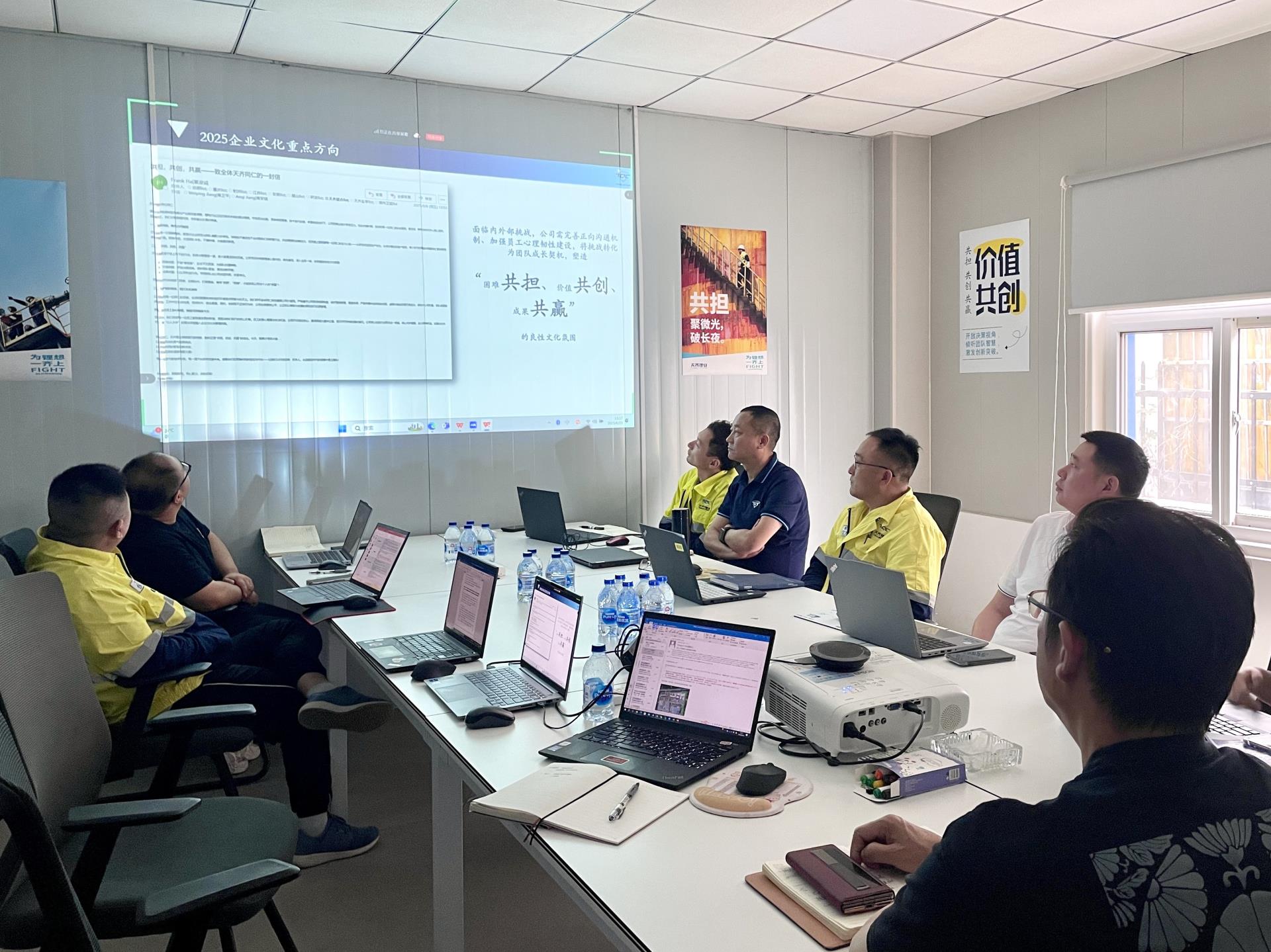 ����18(�й���)�ٷ���վ