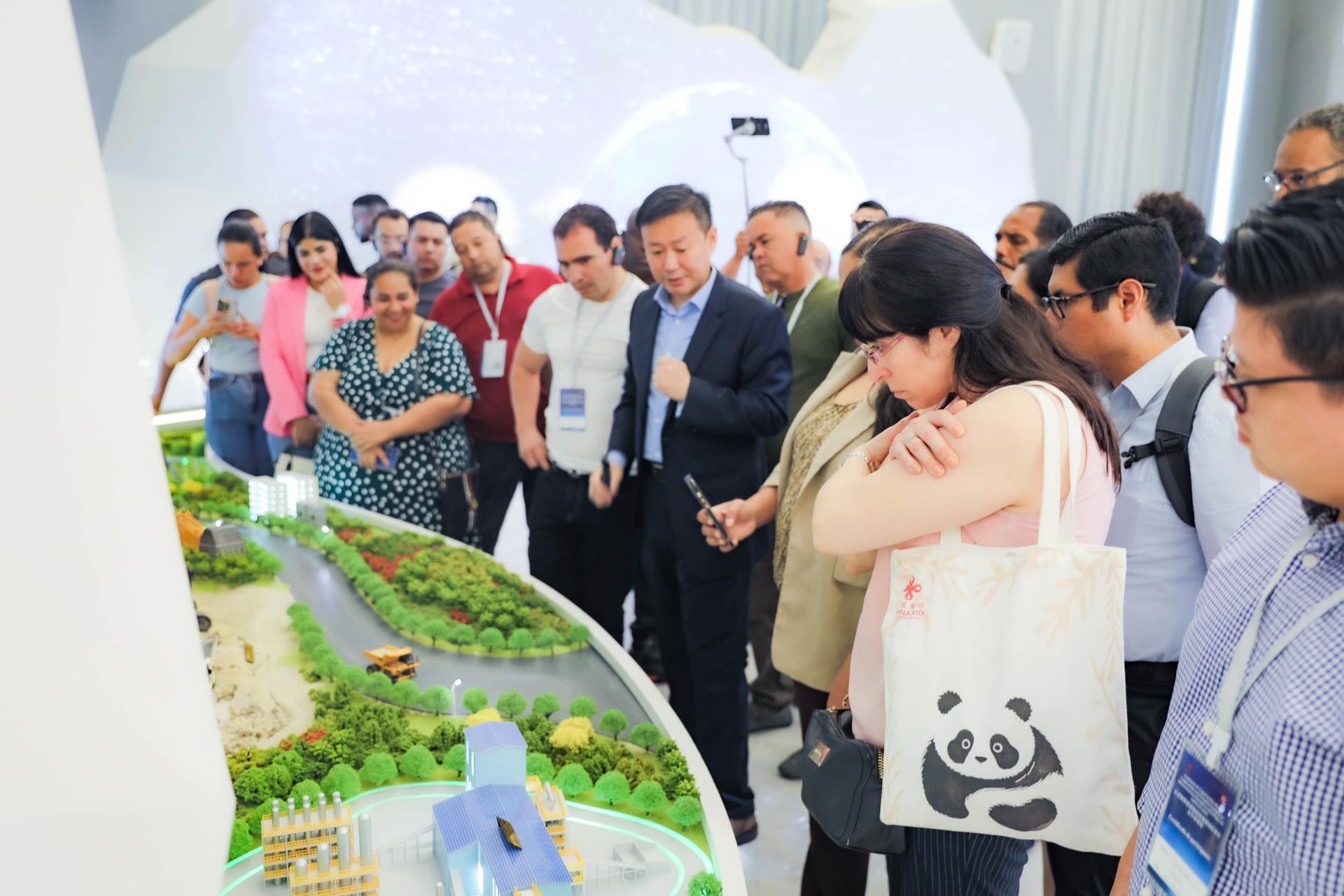 ����18(�й���)�ٷ���վ