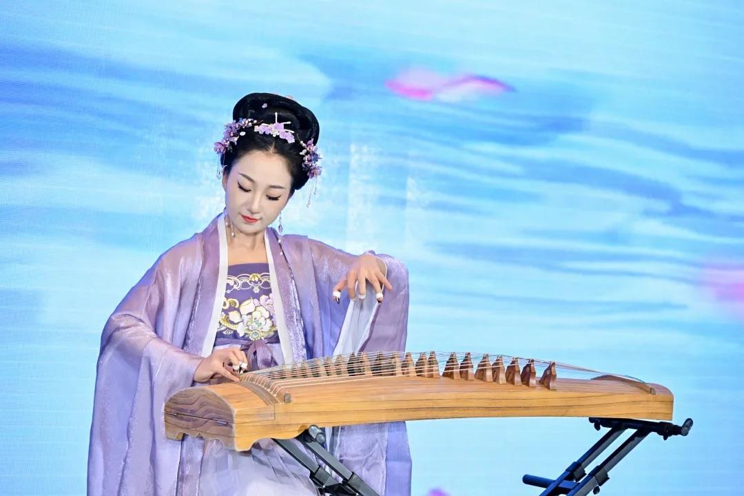 ����18(�й���)�ٷ���վ