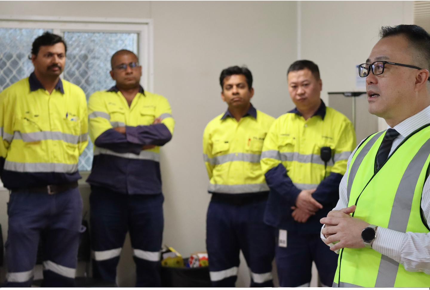 ����18(�й���)�ٷ���վ