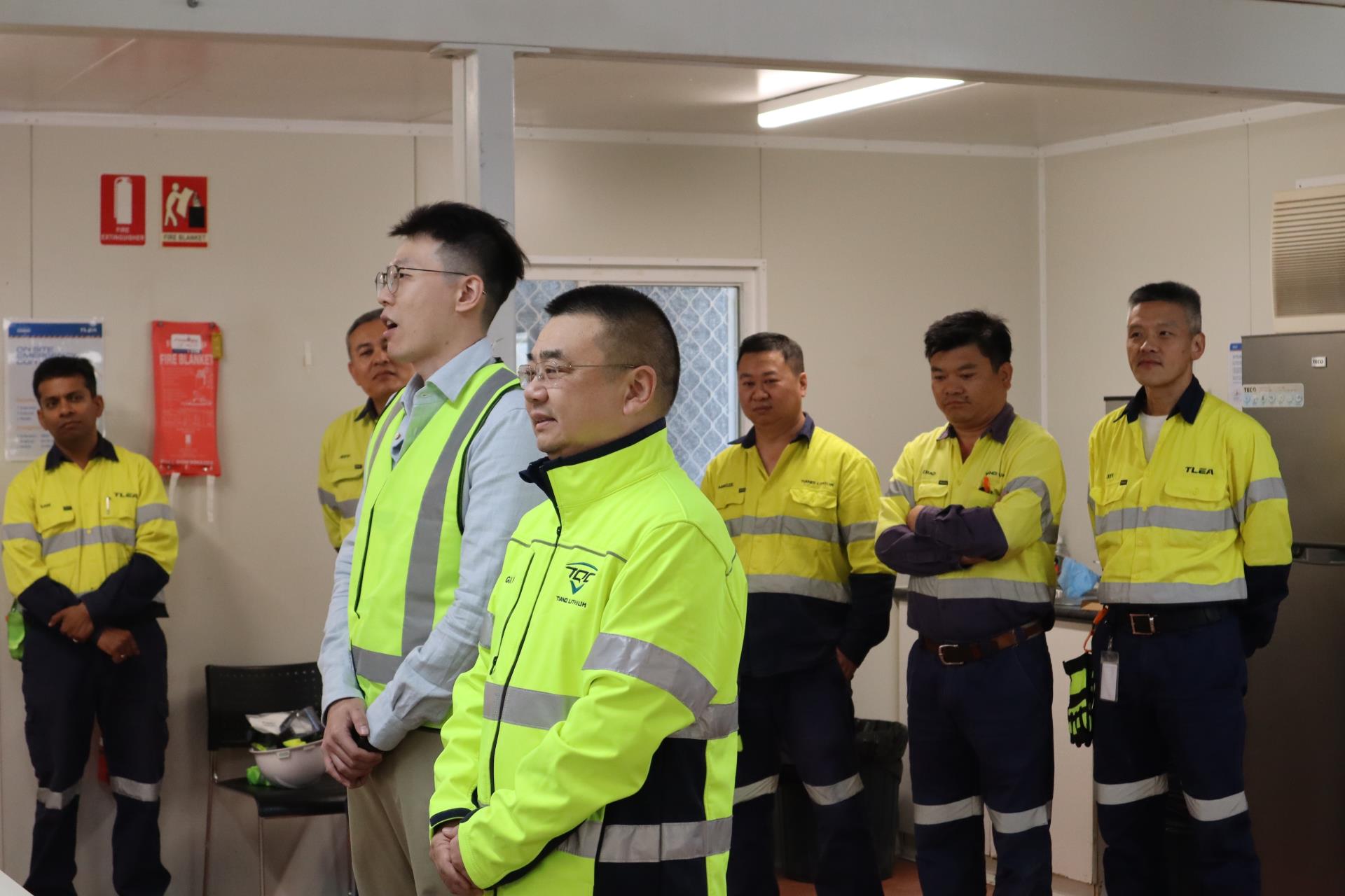 ����18(�й���)�ٷ���վ